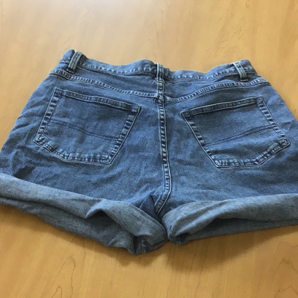 Vintage High Waisted Denim CHEROKEE Shorts - Picture 5 of 8